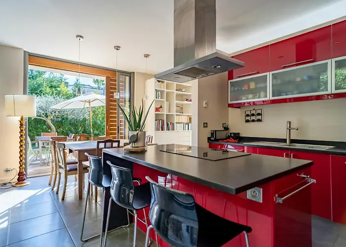 Provencal Near Montpellier Holiday home *